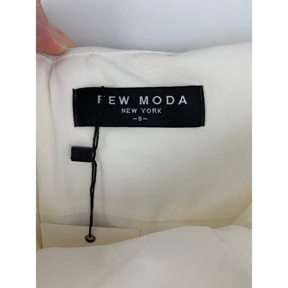 Few Moda Strapless Ruffle Off White Cropped Wide Leg Jumpsuit Womens Size Small - Picture 8 of 9